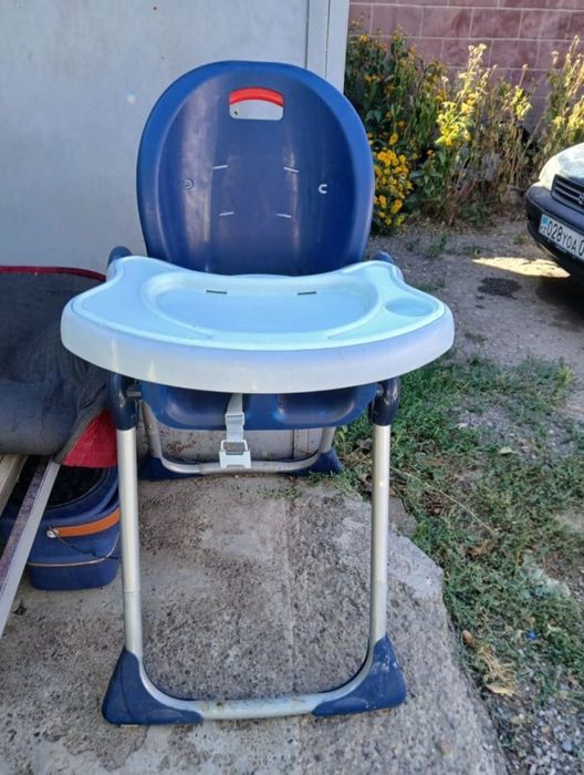 Продам детские стульчики