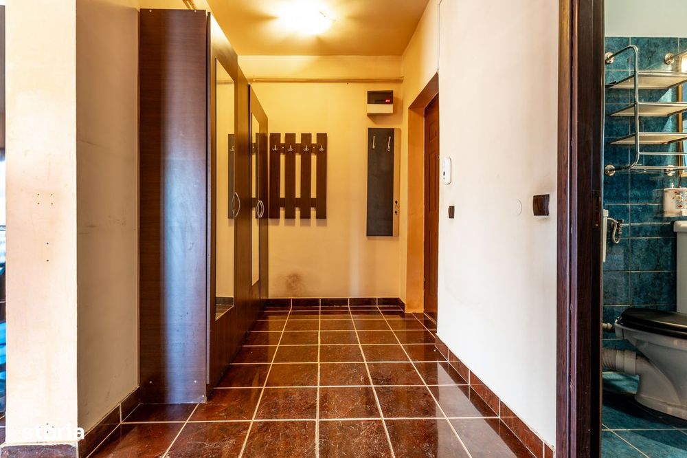 Apartament cu 2 camere si terasa - Eroilor