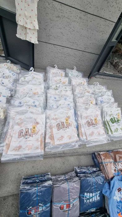 Болалар кийимлари