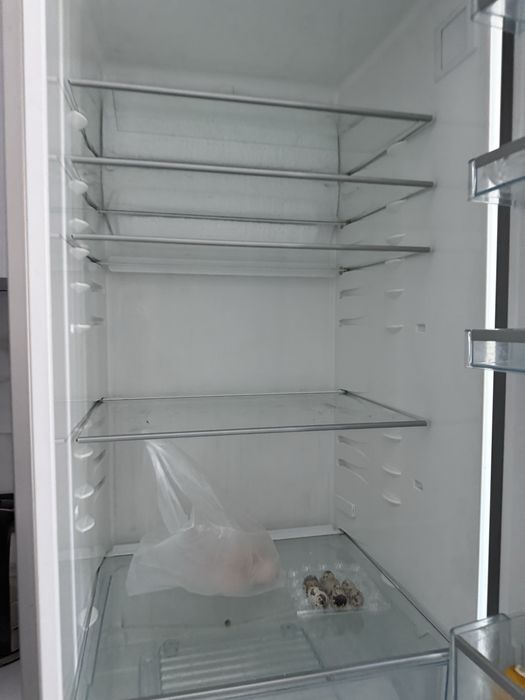 Продам рабочий холодильник