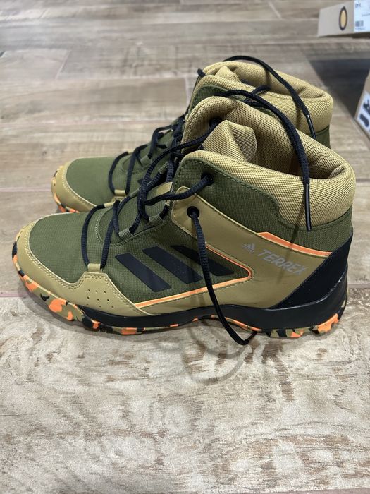 Маратонки тип боти Adidas Terrex