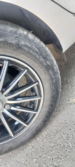 185/65R14 Vossen diska balon sotiladi