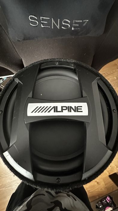 Subwoofer Alpine SWT-12S4 + Stație