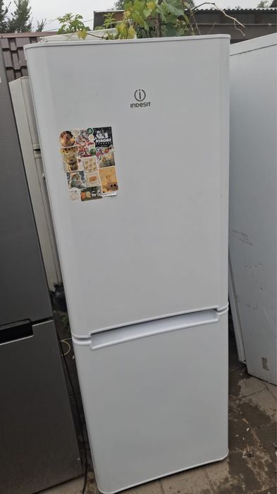Срочно! Продам холодильник!