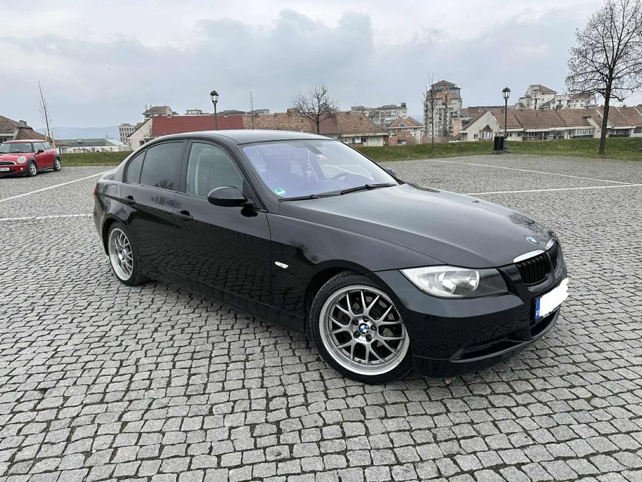 Vând BMW 3.20D e90