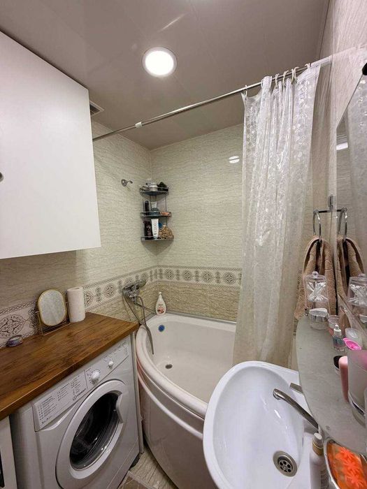 продаеться кв 1*2/5/5 на буз базар