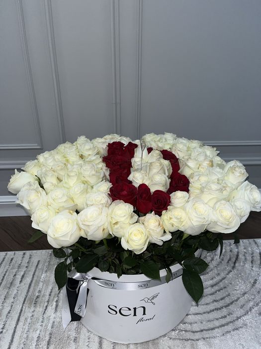 111 Белые розы D