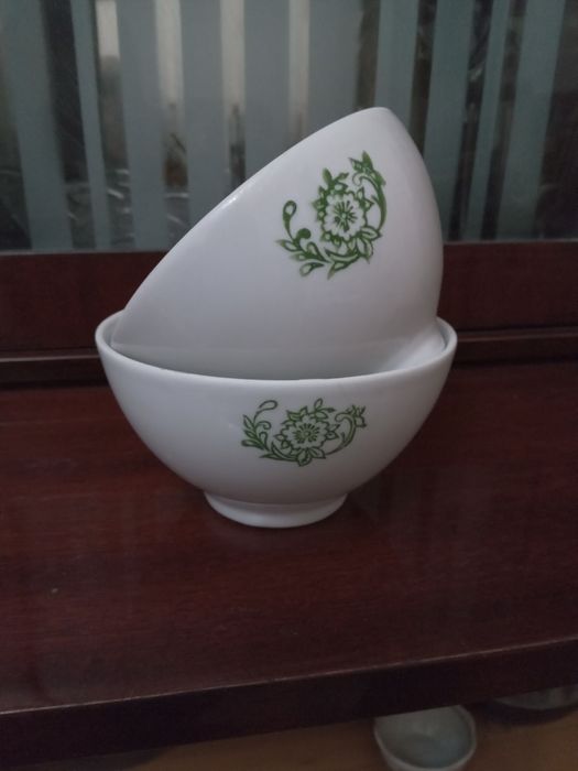 Продам посуду пиалки , тарелки под первое, чайные пары