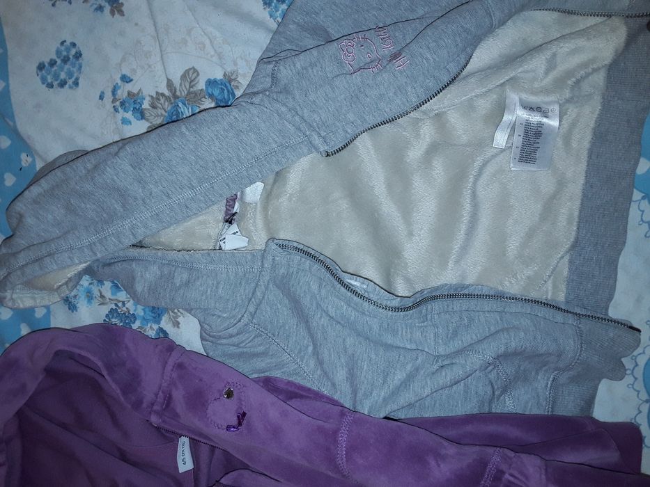 Hanorace copii,  mărimi de la 3/4ani până la 5, 20lei bucata fix ms .