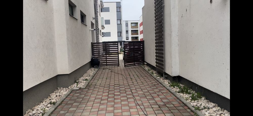 Proprietar Vand Apt.  3 camere Ghimbav, cu gradina cartier Florilor