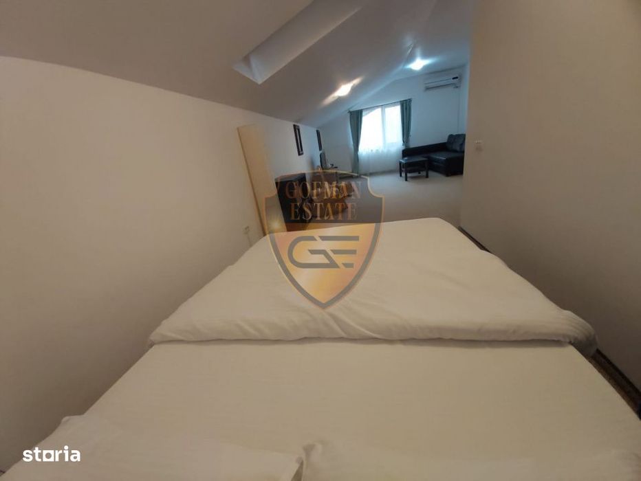 Duplex: P+1+Mansarda: 100mp utili + 100mp curte/parcare , Mamaia Nord,