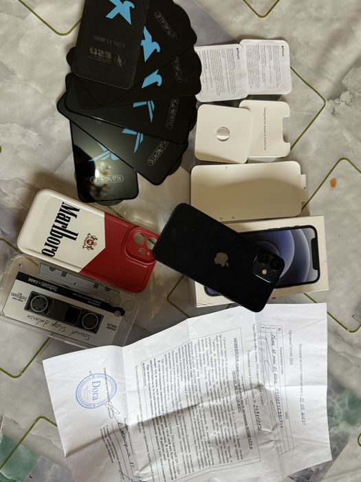 Срочно продам айфон 12мини