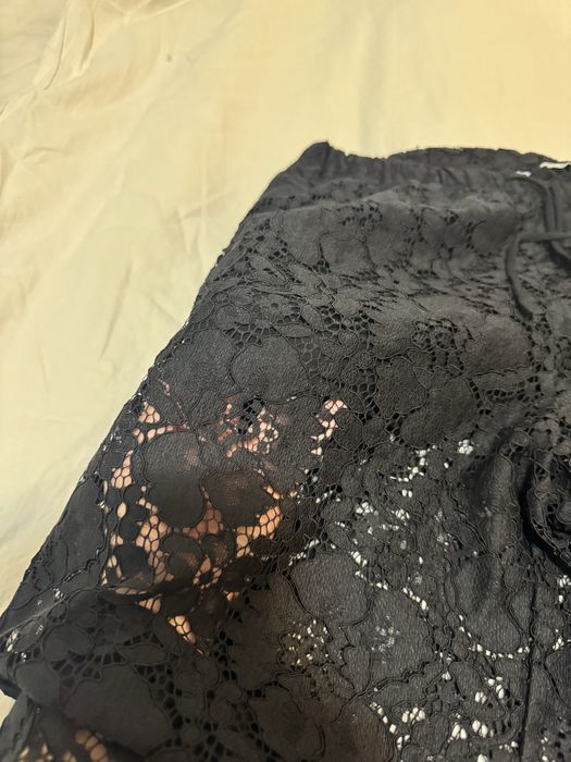Дантелен панталон Zara