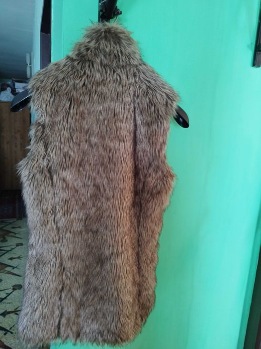 Vestă din blană artificială