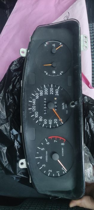 Щиток приборов на Тойота Карина Е, т22