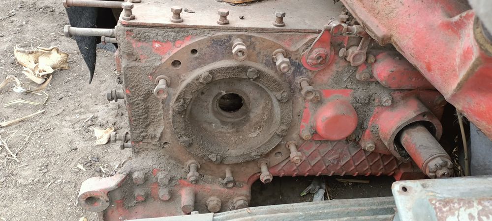 Продам двигатель и задний мост Т25