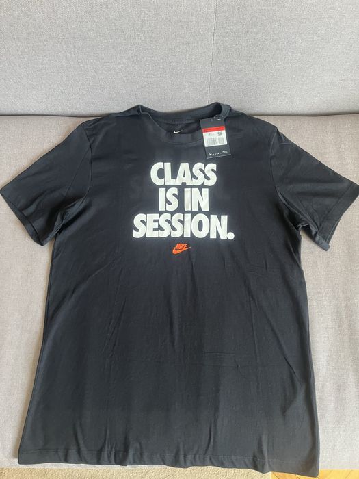 Tricou Nike Tee