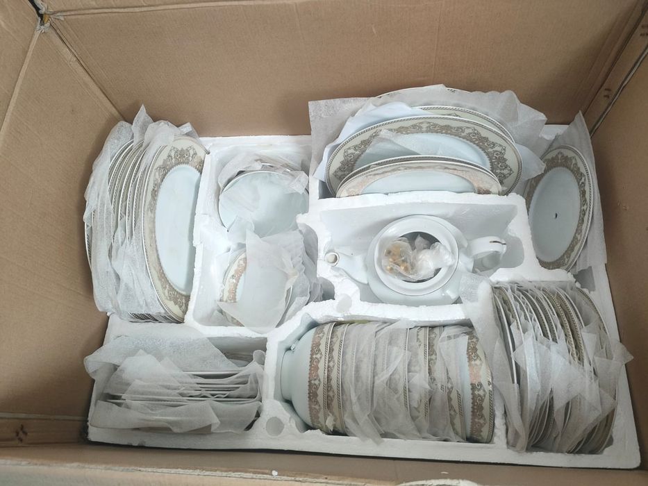 Наьрр посуды сервиз