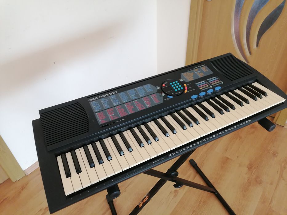 Yamaha PSR-180 orga electronică pian Marghita • OLX.ro