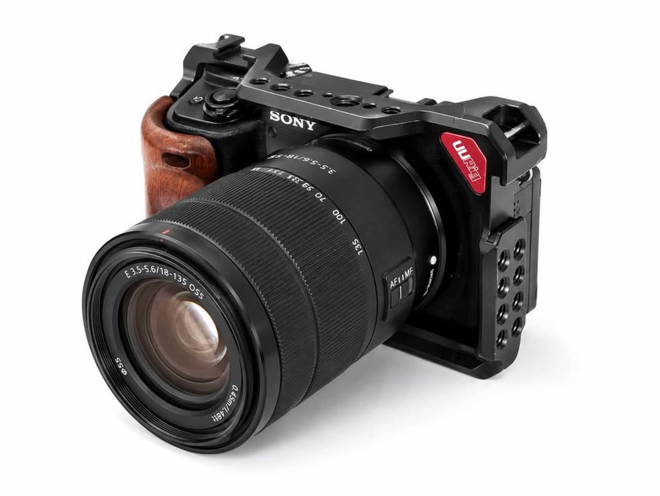 Продам SONY А6400