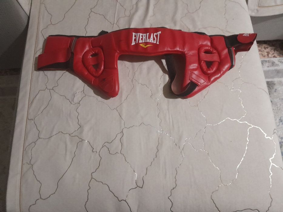 Everlast шлем...