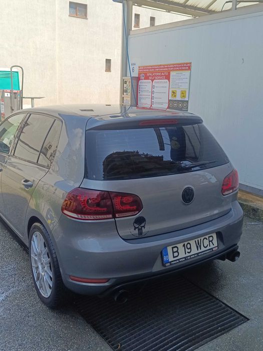 Golf  6 2012 utilizat zilnic ,fără defecte ascunse ,se da pe proba.Sau schimb cu ceva break pentru o familie cu doi copii,de preferat benzina.