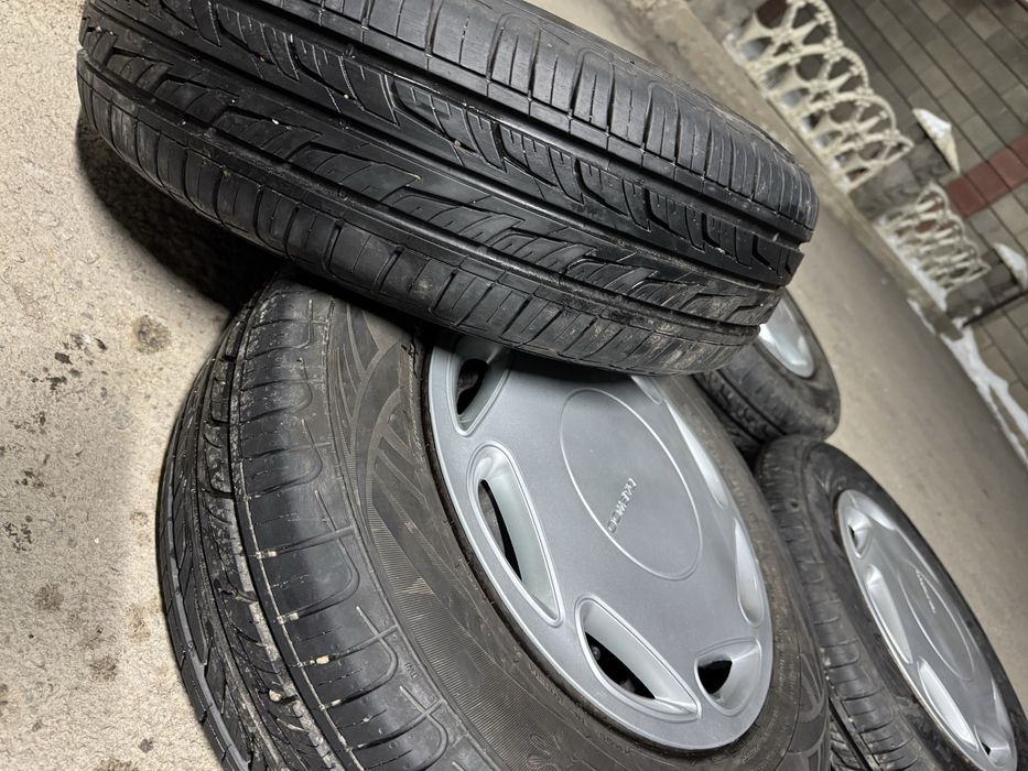 Продам новую резину лето