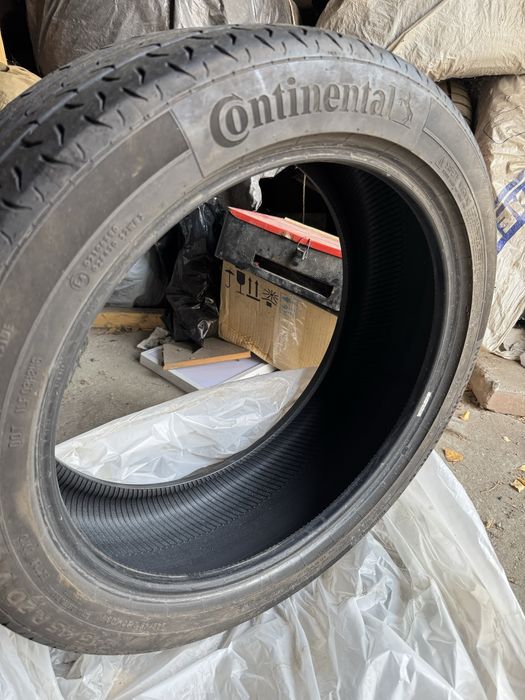 Продам шины 245/45/20