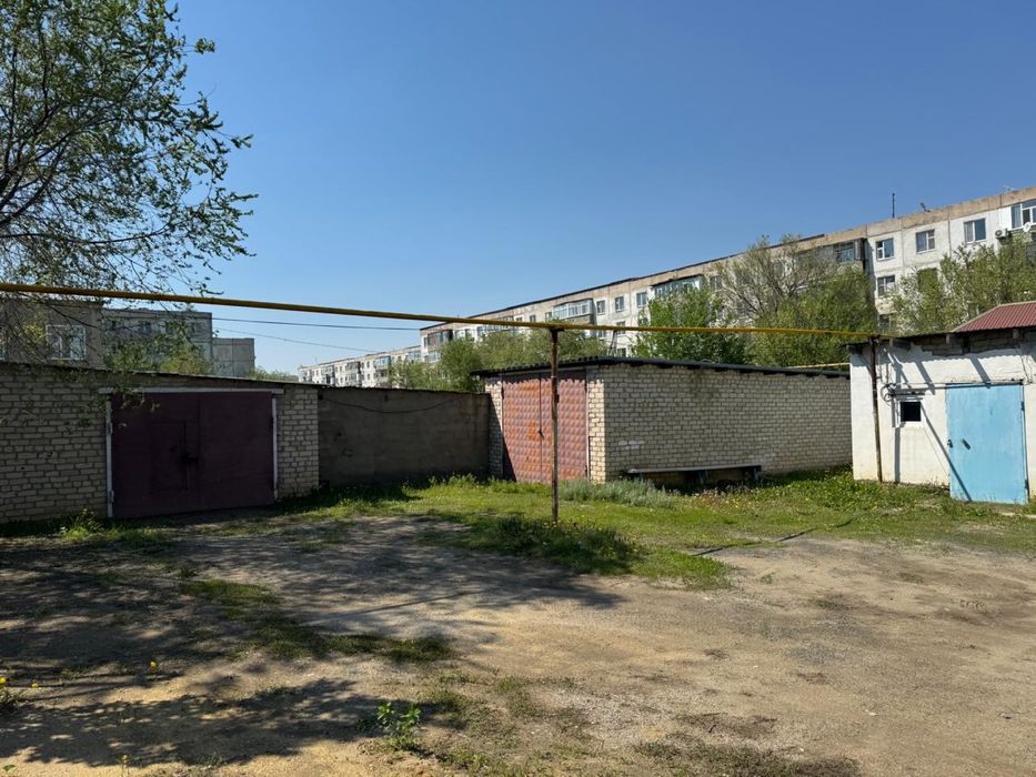 Продам баню и гараж