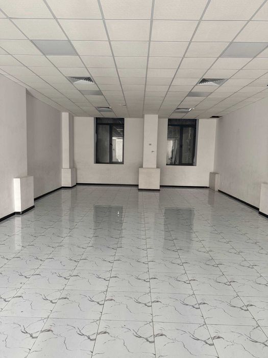 Сдам на улице Уста ширин Цокольное помещение МАЛИКА базар 600 м2 Ф33