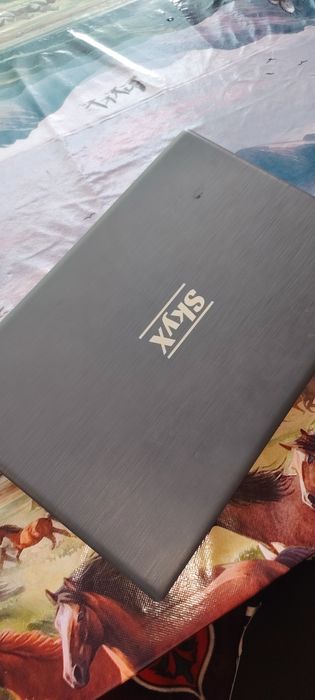 Ноутбук noutbuk sotiladi