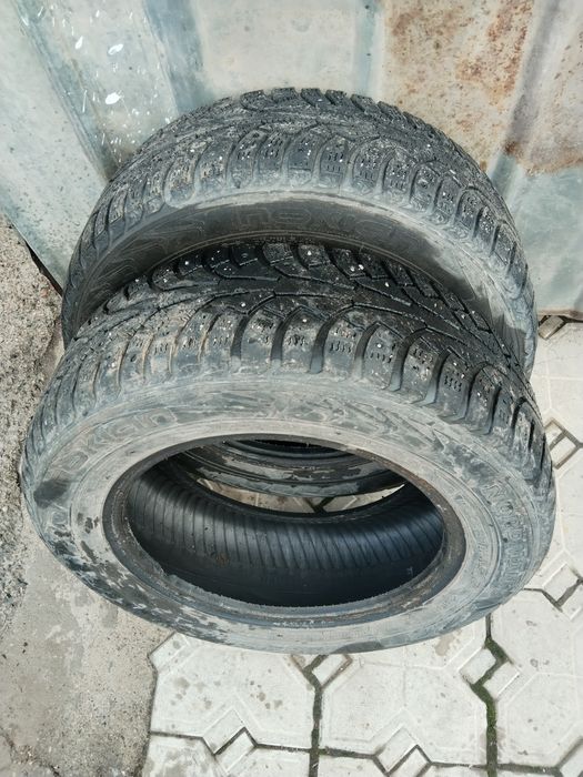 Покрышка зимни 2штуки парныи