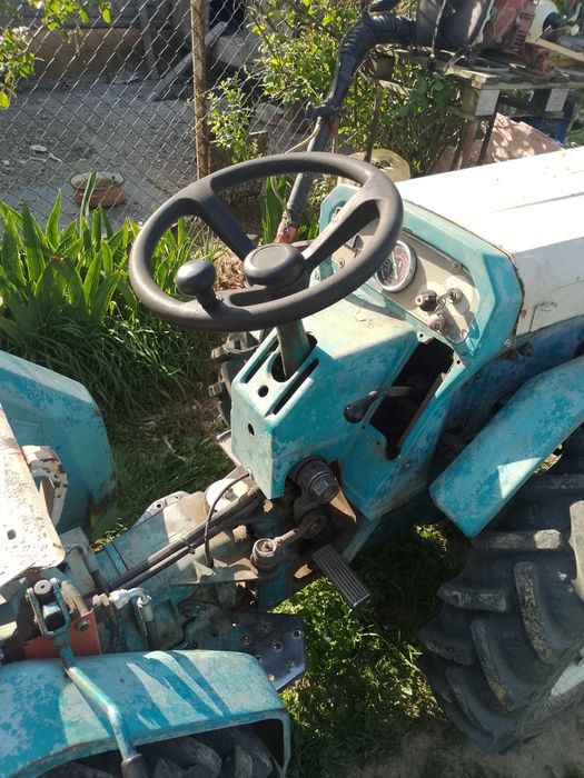 Tractoras bertolini 424