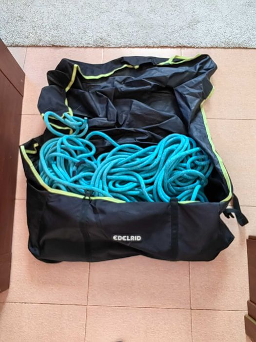 Echipament escaladă, Coardă, cască, ham