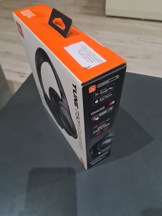 JBL TUNE 730BT Чисто Нови !!!