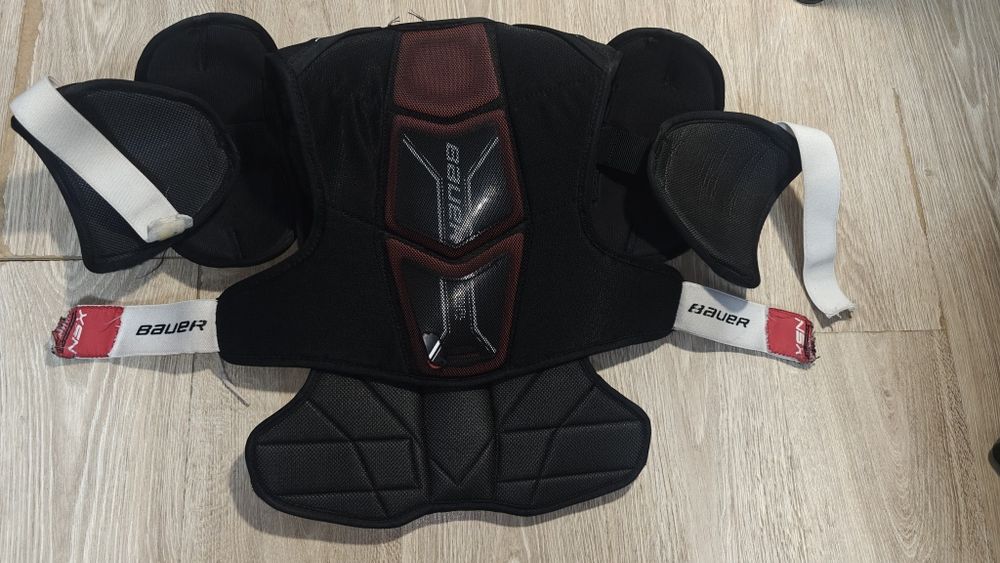 Нагрудник Bauer NSX SR черный M/M