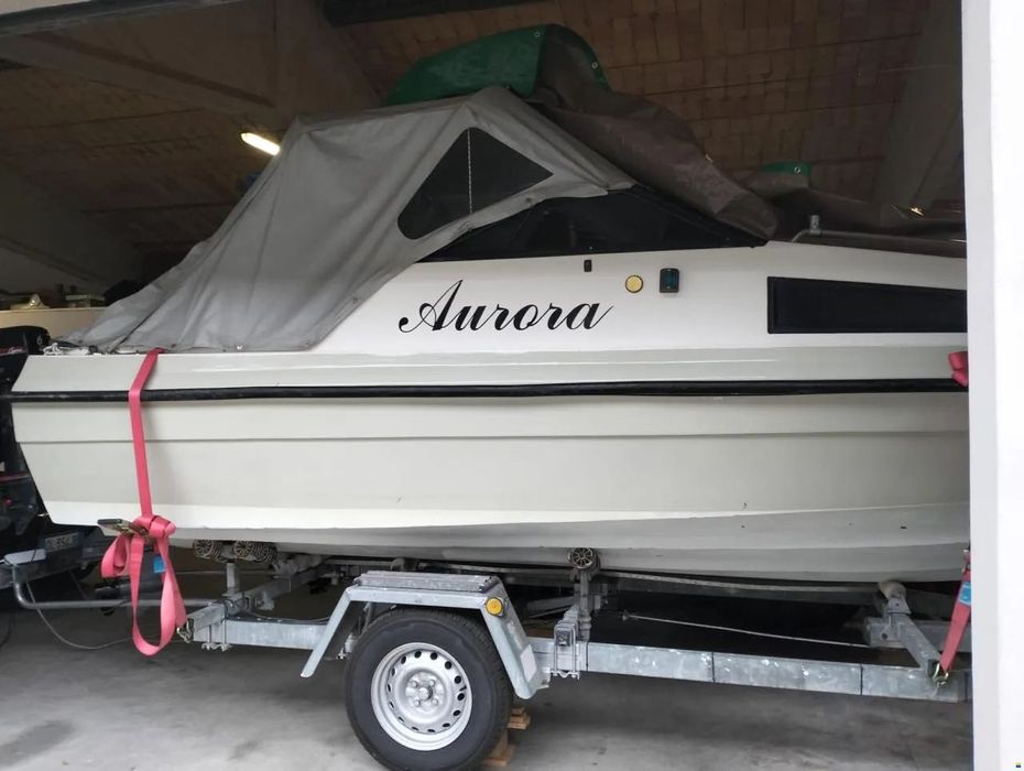 Barcă Hellas Hermes 19