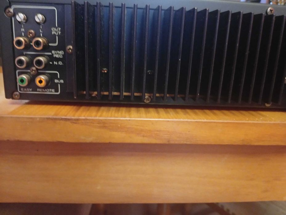 Продавам marantz cd-74
