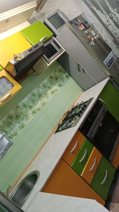 Продаю кухонный гарнитур