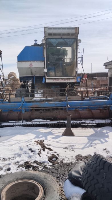 Продам комбайн, на ходу.