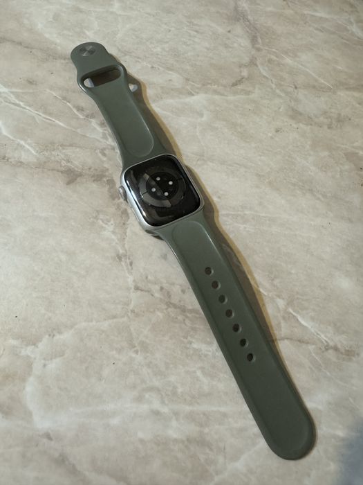 Apple Watch 7 серия в отличном состонии
