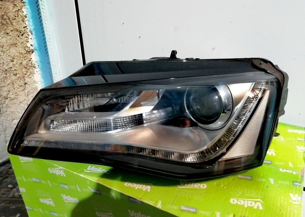 Фар Фарове за Ауди А8 4Н / Audi A8 4H Bi-Xenon + Led - Завиващ.
