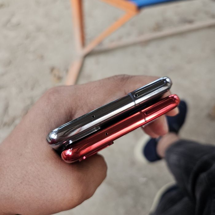 Samsung S20 plus . 5G  12 /256gb