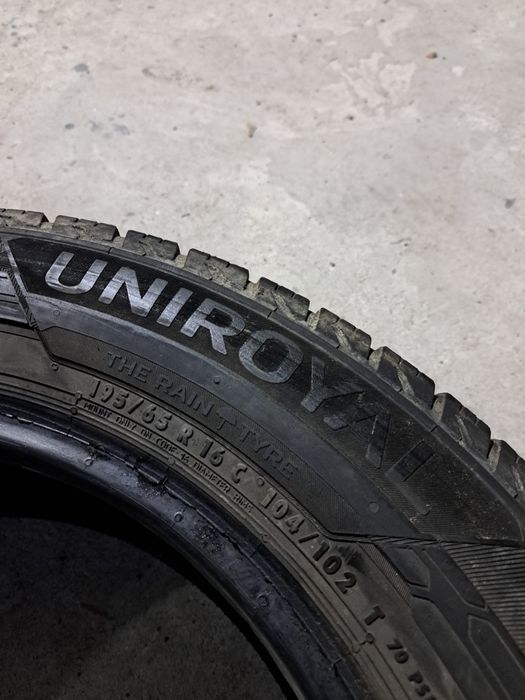 2 anvelope Allseasons 195 65 R16C Uniroyal