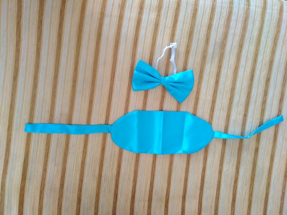 Продам 2 костюма  на мальчика