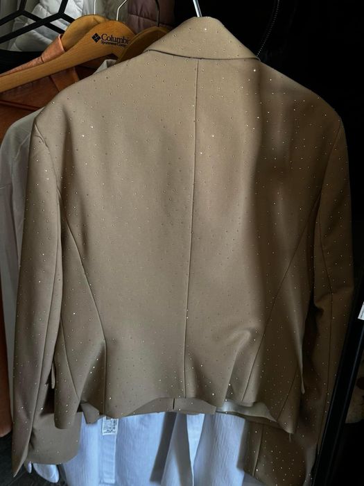 Costum Zara cu strasuri