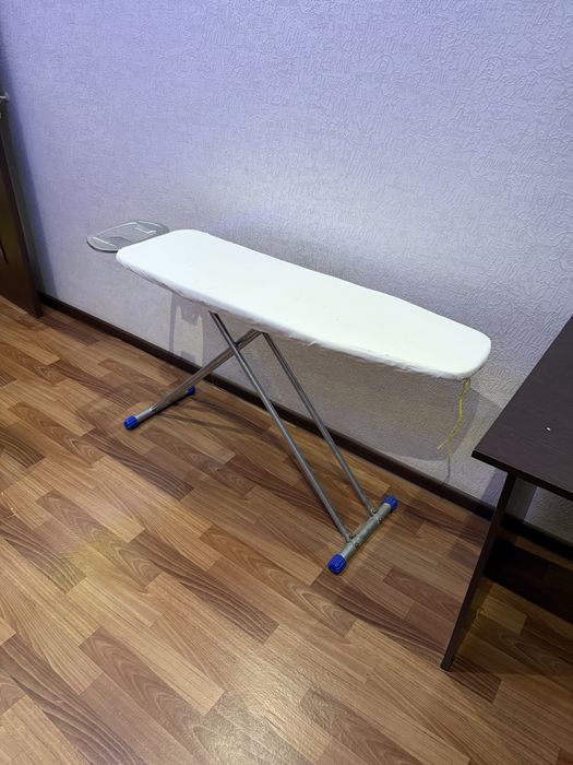 Divan stol stul eshik 3 dona hammasi sotladi