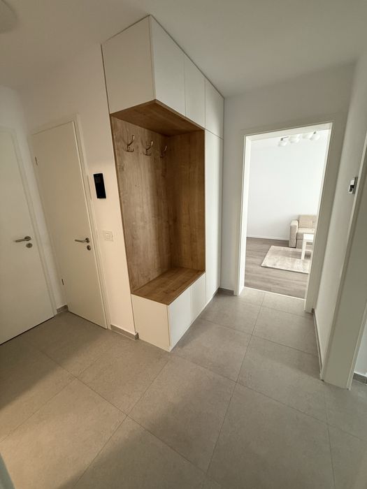 Închiriez apartament cu 2 camere în complexul Kasper, Brașov.
