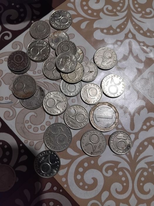 продават се всички монети