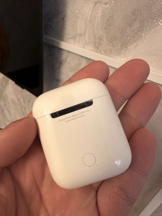 Продам наушники AirPods 2
